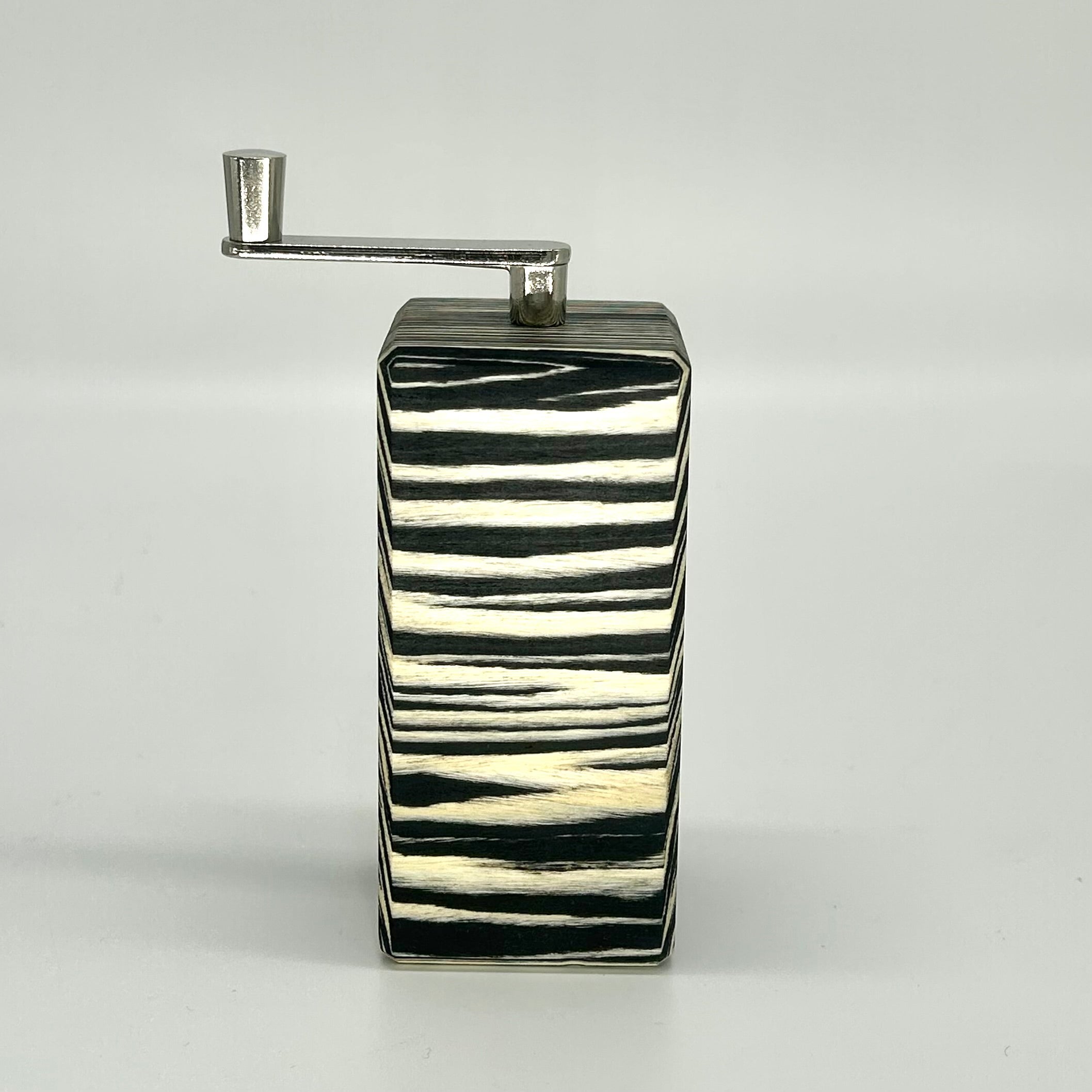 Muskatmühle Makassar - daskuechenholz