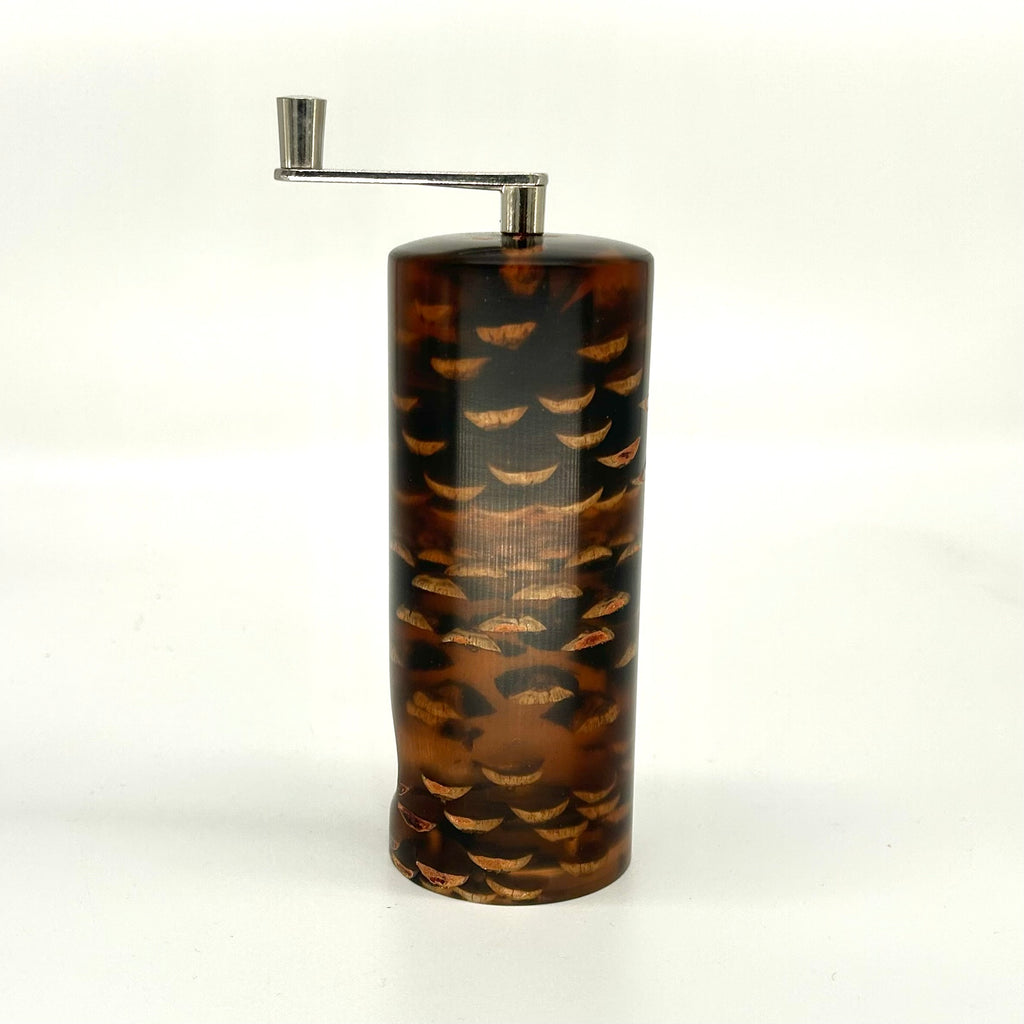 Muskatmühle  Zapfen  "Brown" - daskuechenholz