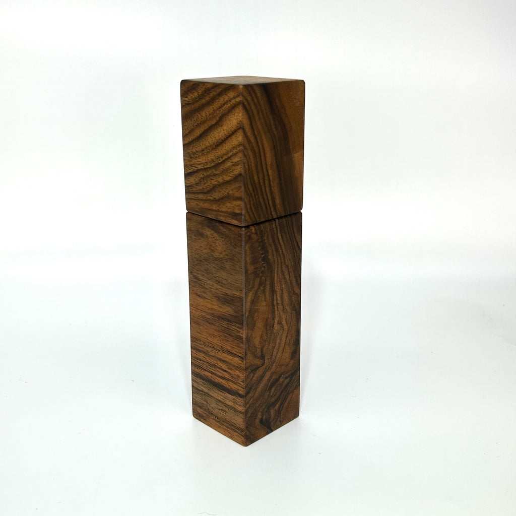 Gewürzmühle Walnuss“Eckig“ - daskuechenholz