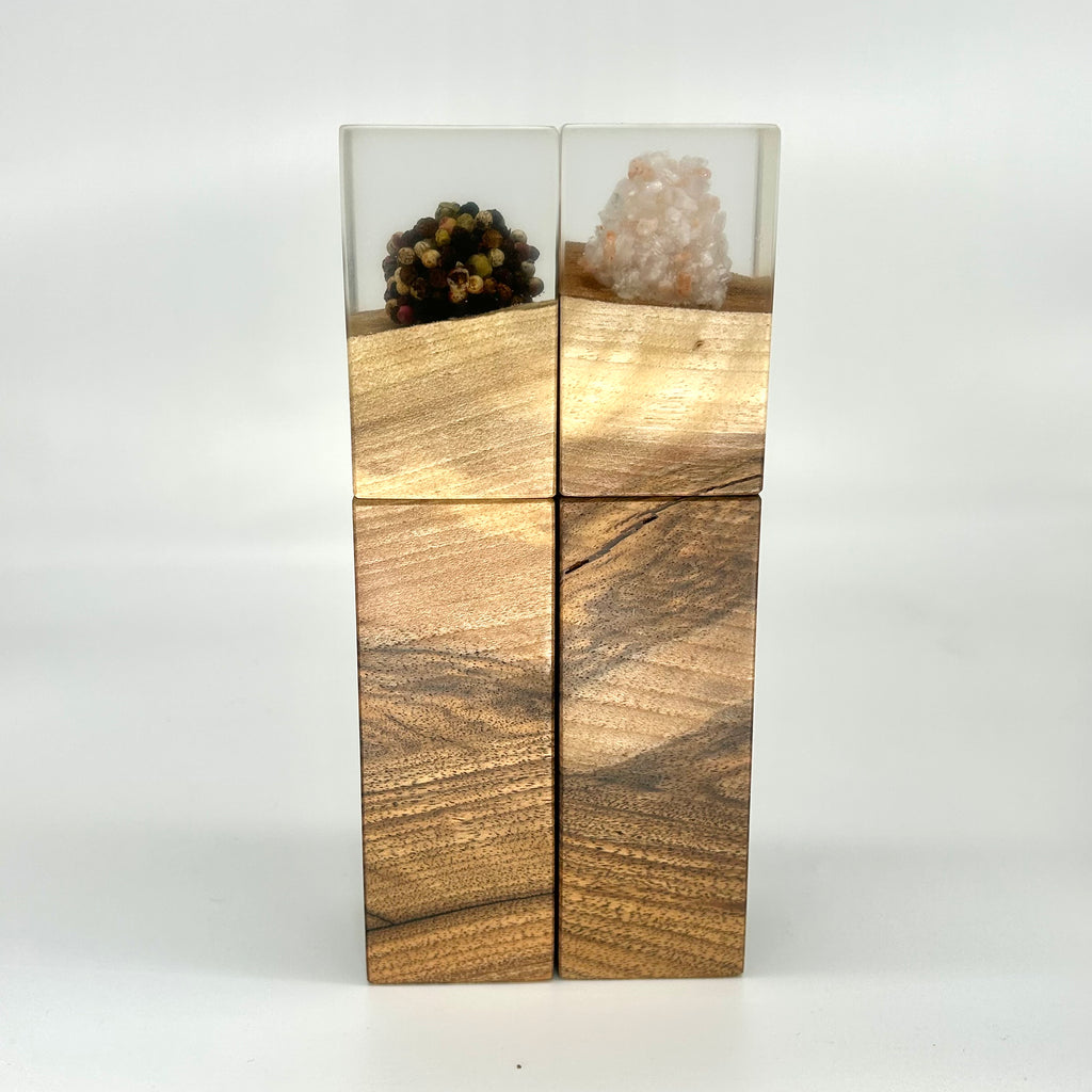 "Salt & Pepper" Gewürzmühlen Duo Walnuss / Epoxidharz - daskuechenholz