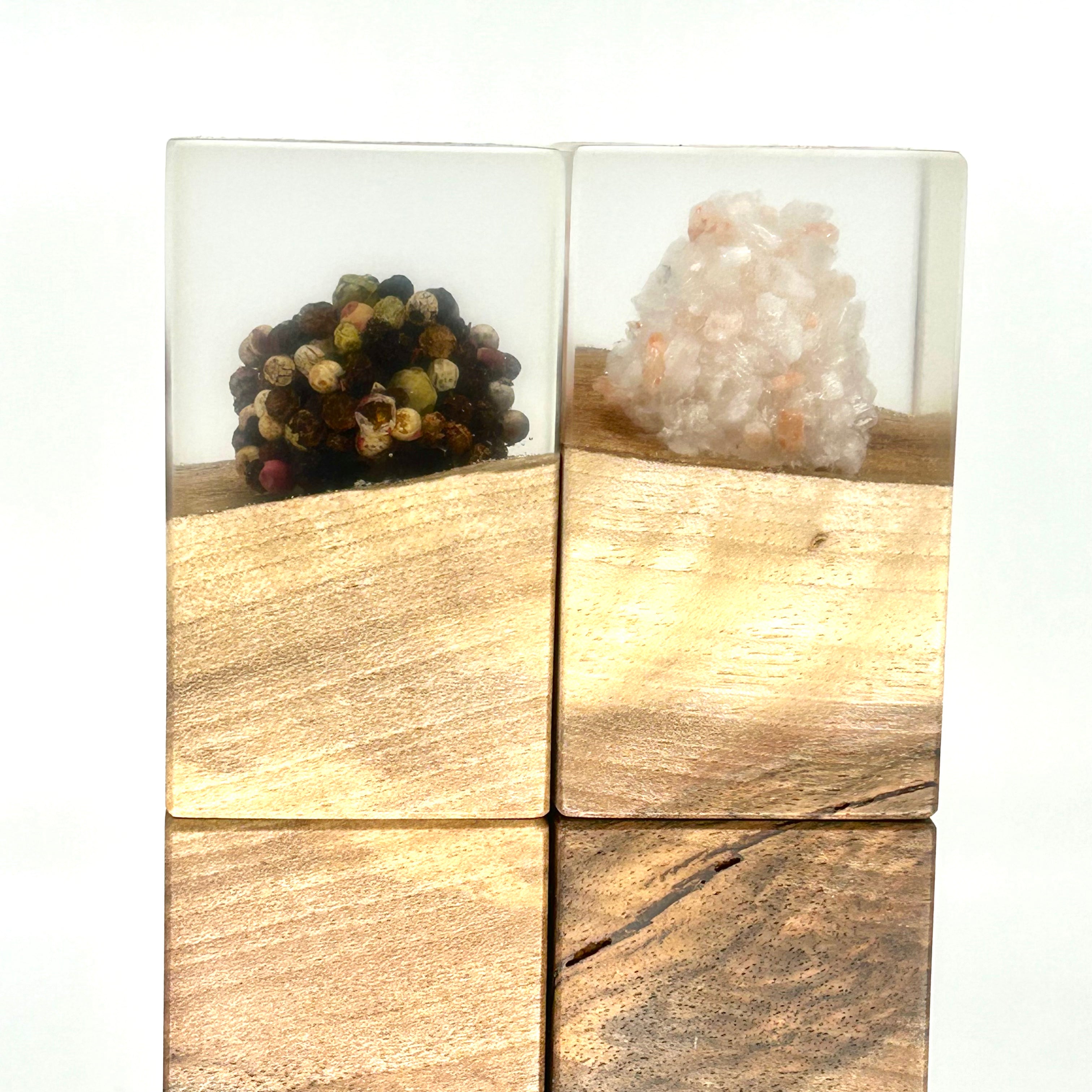 "Salt & Pepper" Gewürzmühlen Duo Walnuss / Epoxidharz - daskuechenholz