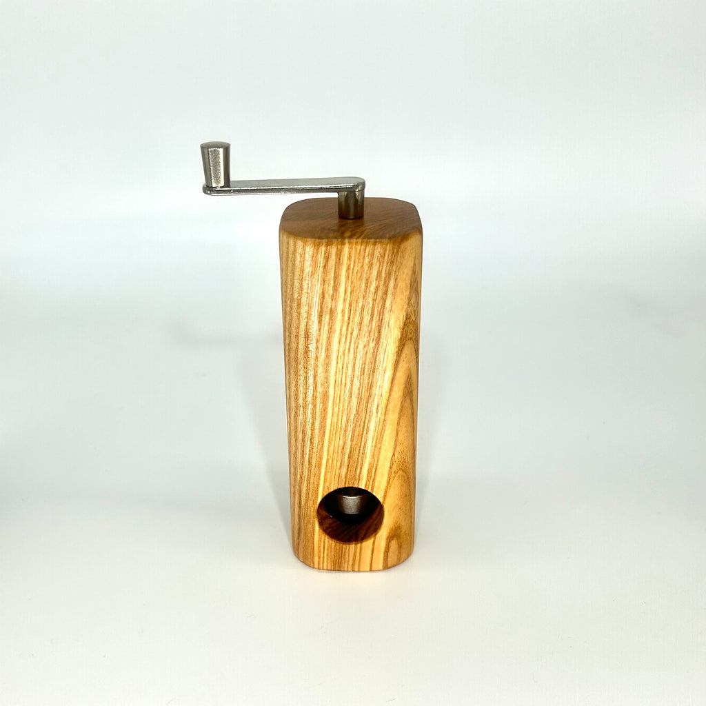 Muskatmühle  Esche - daskuechenholz