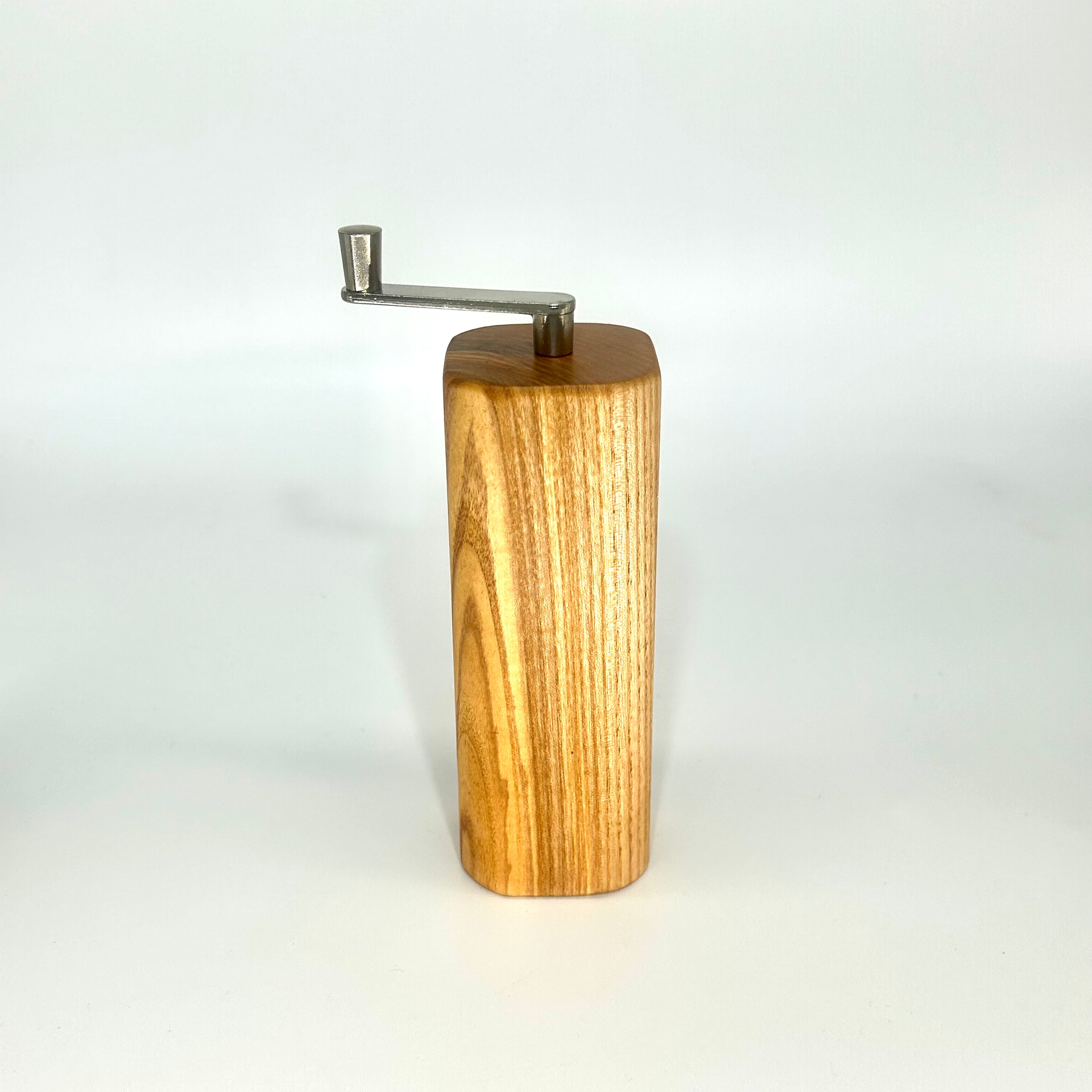 Muskatmühle  Esche - daskuechenholz